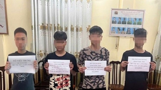 Xử lý nhóm thiếu niên vác súng hơi, đinh ba diễu phố