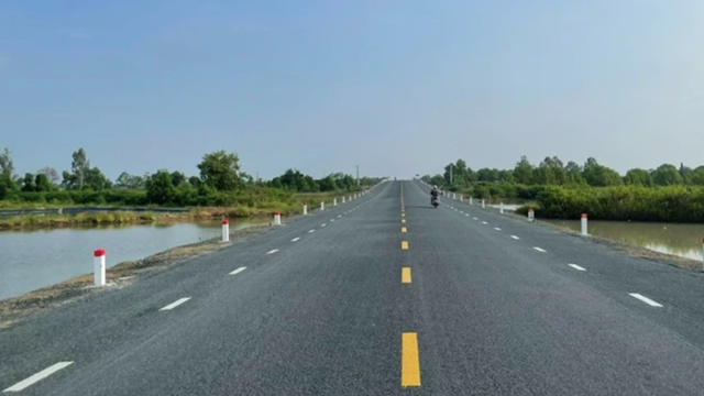 Sớm đầu tư nâng cấp QL1 và đường Hồ Chí Minh từ TP Cà Mau đến Đất Mũi