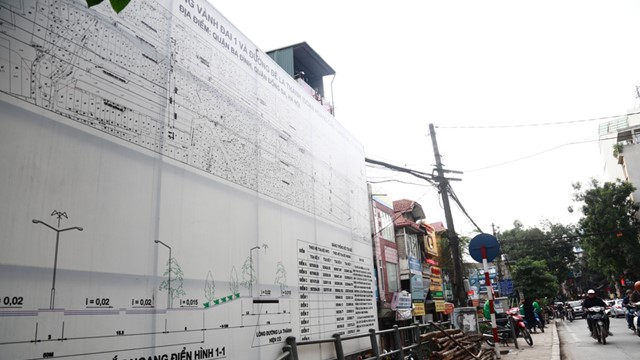 Đốc thúc các dự án giao thông chậm trễ: Trên “nóng” dưới không thể “lạnh”