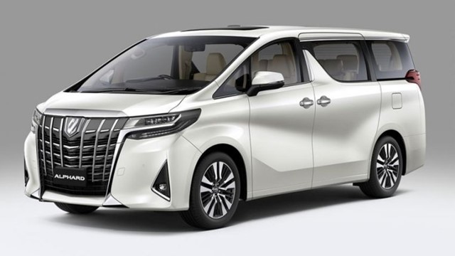 Toyota Việt Nam triệu hồi xe Alphard để thay thế nắp ca-pô có nguy cơ rơi