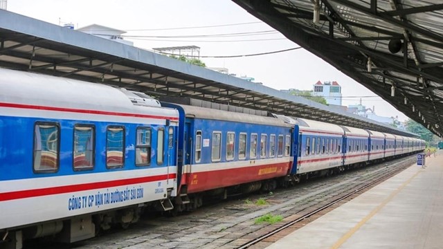 Tăng thêm các chuyến tàu khách Bắc - Nam từ ngày 18/3