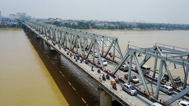 Cầu Chương Dương: Cấm ô tô đi vào làn hỗn hợp ban đêm