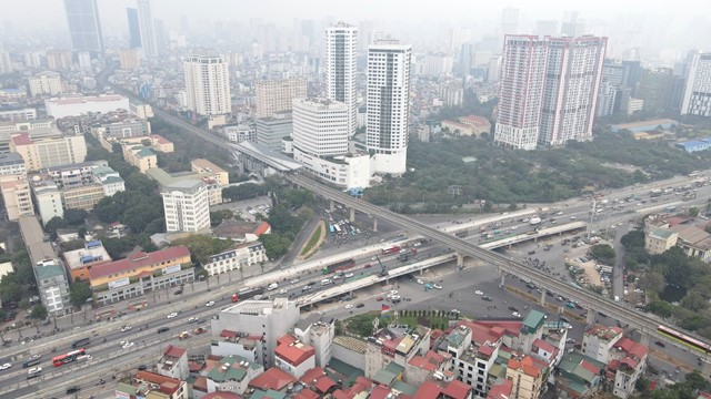 Dự kiến hoàn thành cầu cạn Mai Dịch vào ngày 28/3