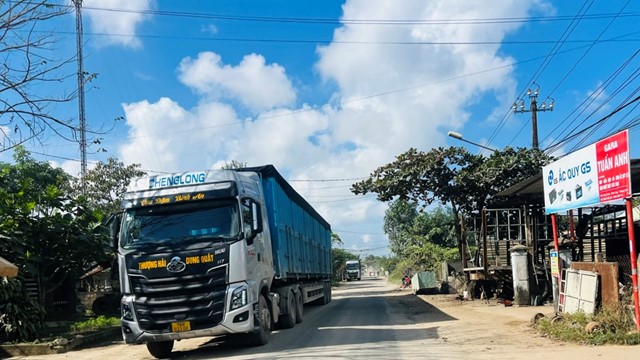 Tích cực tháo gỡ khó khăn dự án nâng cấp quốc lộ 14E 