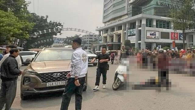 Tai nạn giao thông mới nhất 9/3/2024: Ô tô mở cửa, hai mẹ con thương vong