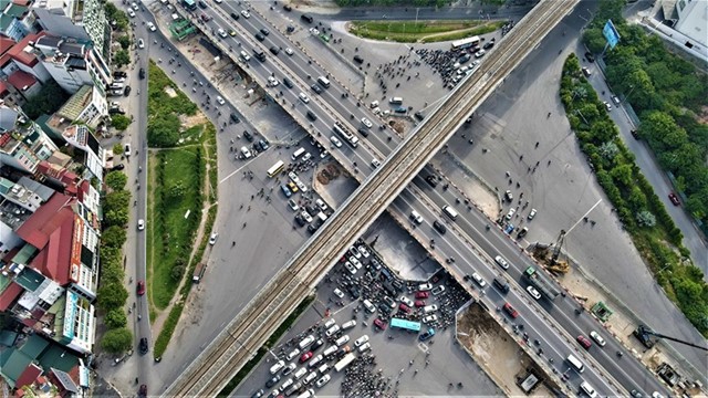 Sắp hợp long cầu vượt sông dài nhất trên tuyến cao tốc Bắc - Nam