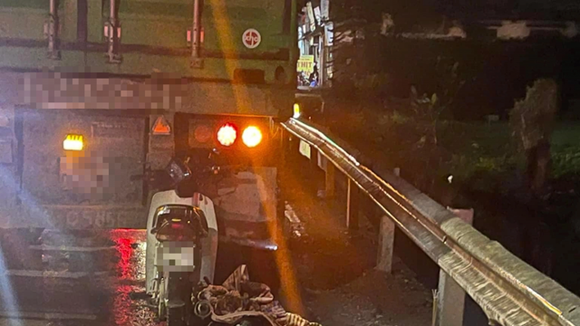 Cẩn trọng khi dừng đỗ xe ô tô ven đường