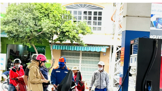 Chưa xuất hoá đơn bán lẻ xăng dầu, 100 cửa hàng có thể bị thu giấy phép