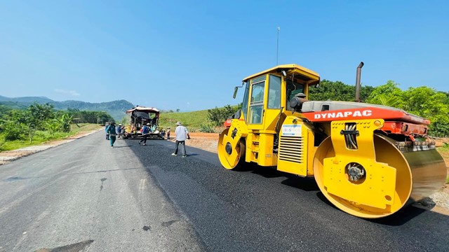 Quảng Nam: Dự án Quốc lộ 14E đoạn cầu vượt đường sắt bế tắc