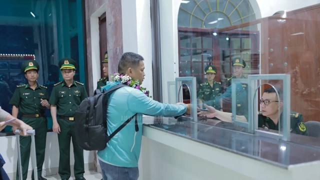 Chạy lại tàu khách LVQT Việt Nam- Trung  sau 5 năm gián đoạn