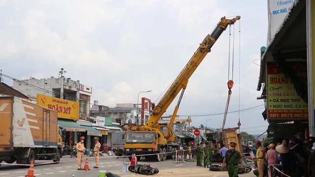 Nguyên nhân dẫn đến vụ tai nạn giao thông nghiêm trọng trên quốc lộ 1?