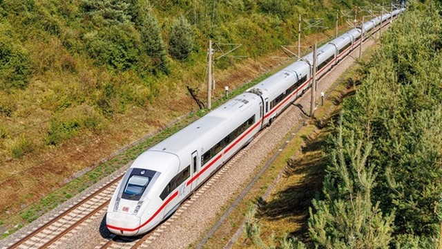 Sớm ban hành Hệ thống quy chuẩn, tiêu chuẩn làm cơ sở chuẩn bị Dự án đường sắt Lào Cai - Hà Nội - Hải Phòng