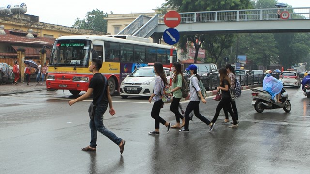 Vì sao người dân quay lưng với hầm, cầu bộ hành?