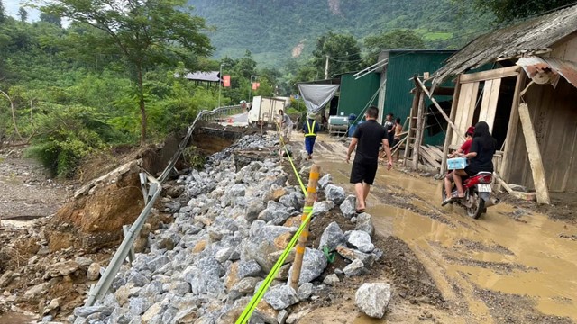 Nghệ An: chủ động phương án khắc phục, bảo đảm giao thông tuyến Quốc lộ 16