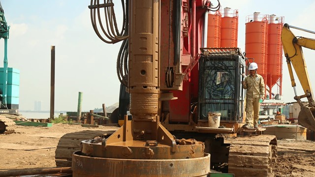 Tăng cường bảo đảm an toàn tại công trường xây dựng hạ tầng giao thông