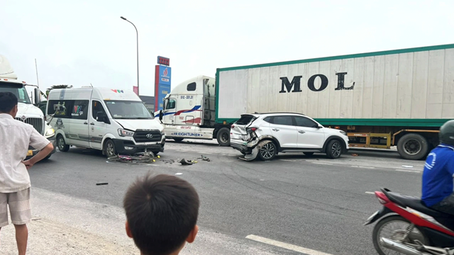 Va chạm liên hoàn trên Quốc lộ 1 đoạn qua Thanh Hóa