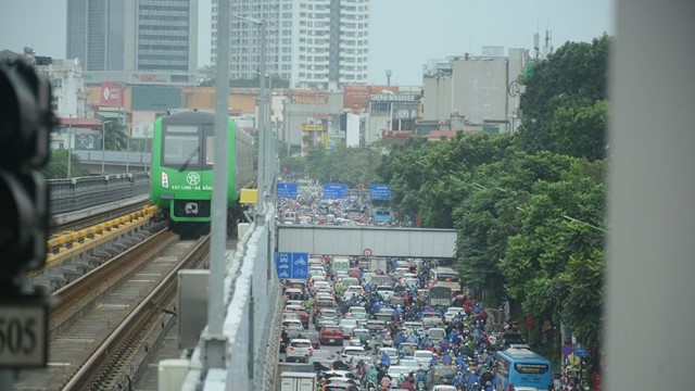 Đường sắt Cát Linh - Hà Đông: Đầu tư để thu hút người dân