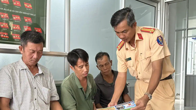 Nâng cao ý thức chấp hành pháp luật về giao thông