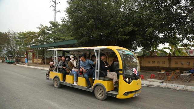 Kiến nghị cho phép xe điện du lịch kết nối đường sắt đô thị Hà Nội