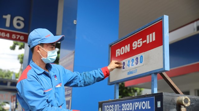 Tuyệt đối không để gián đoạn nguồn cung xăng dầu những tháng cuối năm