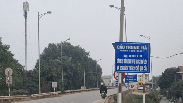Cho phép ô tô từ 7 chỗ trở xuống lưu thông qua cầu Trung Hà