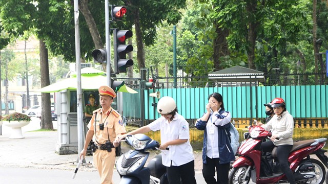 CSGT toàn quốc tăng cường xử lý học sinh vi phạm luật giao thông