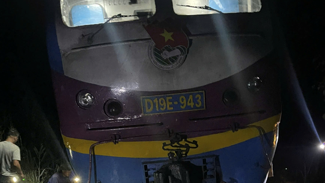 Làm rõ nguyên nhân tàu hàng liên tục trật bánh tại Thừa Thiên - Huế