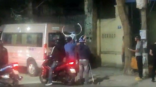 Bắt gã đàn ông chém 2 người đi đường ở Hải Phòng