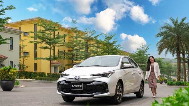 Toyota Việt Nam bật mí doanh số bán hàng tháng cuối năm 2024