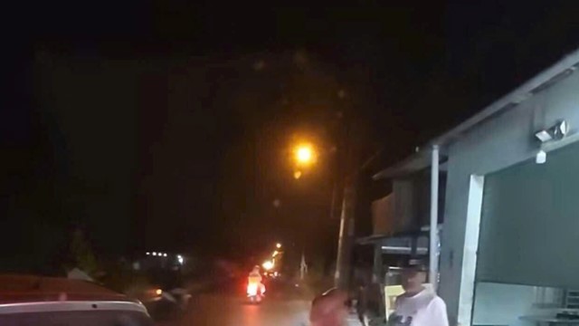 Xác minh nhóm người ném đá vào ô tô, đe doạ tài xế ở Củ Chi