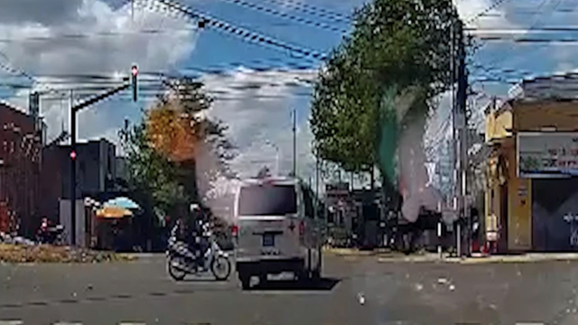 Điều tra vụ xe cứu thương vượt đèn đỏ gây tai nạn