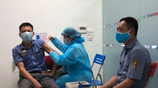 Ngành đường sắt đề nghị ưu tiên tiêm vaccine cho hơn 21.000 nhân viên tuyến đầu