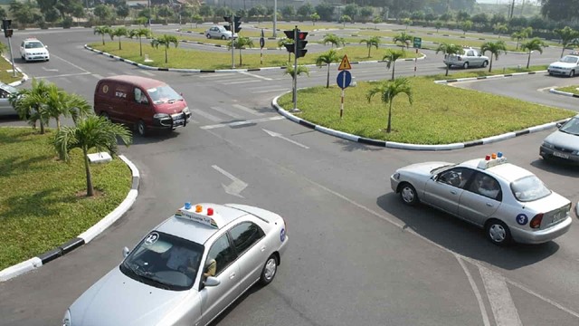 Hà Nội dừng sát hạch lái xe để phòng, chống COVID-19