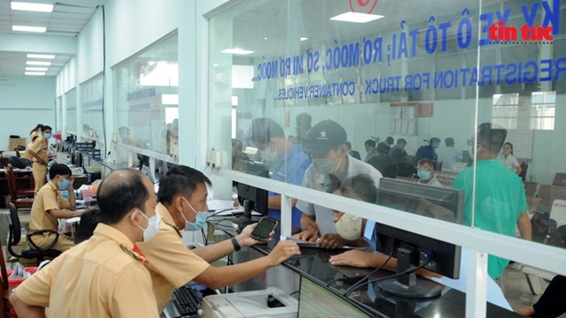 Từ 21/7, người dân có thể làm thủ tục đăng ký, khai báo phương tiện online
