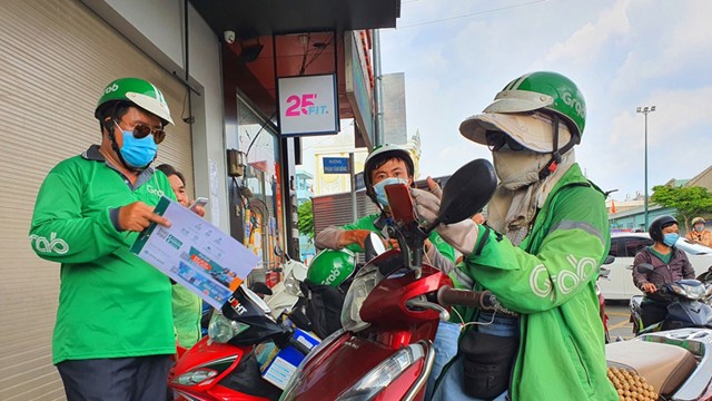 Hà Nội lập danh sách 700 shipper giao nhận hàng hóa