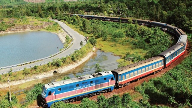 Cục Đường sắt Việt Nam đề nghị cơ cấu lại Tổng công ty Đường sắt Việt Nam