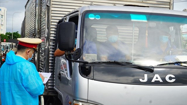 Tạo thuận lợi cho vận chuyển hàng hóa trong tình hình dịch COVID-19