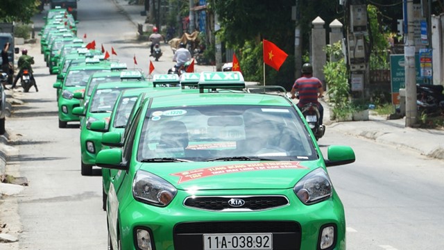 Hà Nội chấp thuận cho 200 xe taxi Mai Linh được hoạt động trong thời gian giãn cách