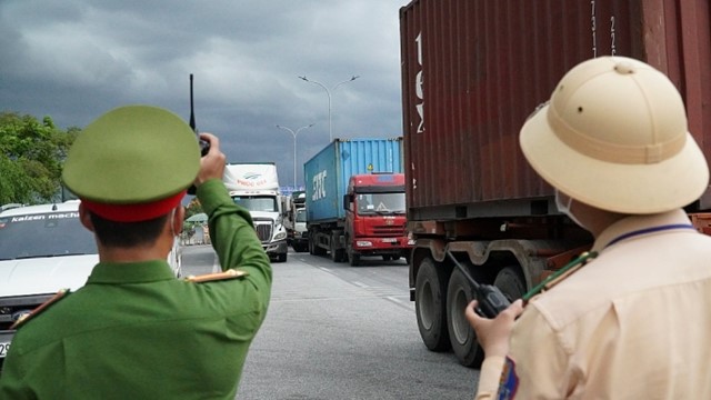 Phân luồng giao thông tạm thời Quốc lộ 5 để phòng, chống dịch