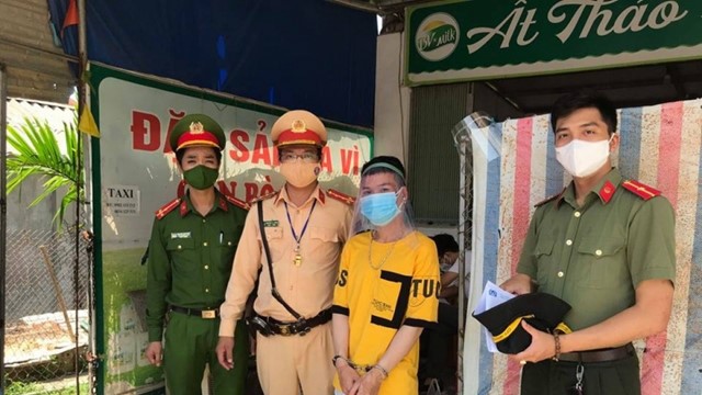 Hà Nội: Xử phạt 1,8 tỷ đồng các trường hợp vi phạm giãn cách xã hội