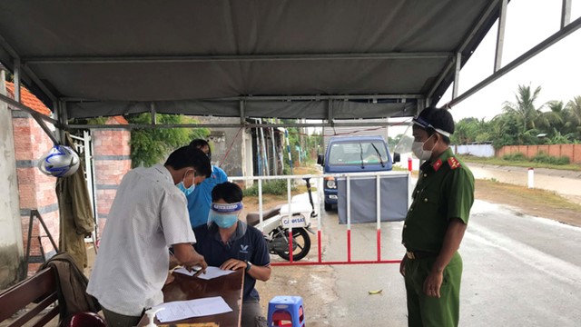 400 người từ Đồng Nai về Ninh Thuận mắc COVID-19