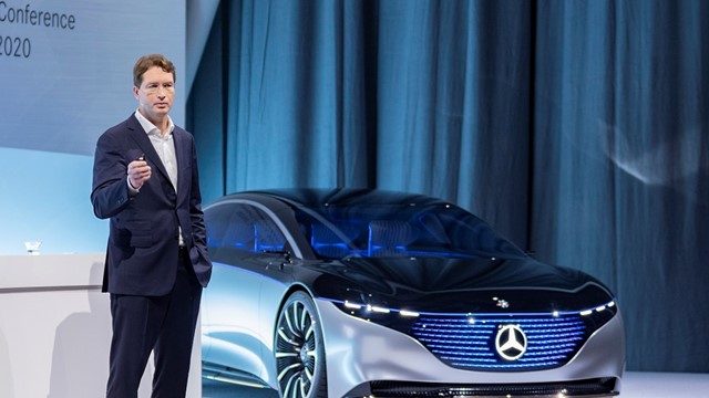 Giám đốc điều hành Mercedes-Benz cảnh báo về tình trạng thiếu chip đến năm 2023