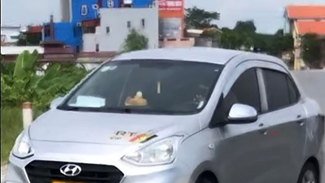 Truy đuổi tài xế “thông chốt” vì không có phiếu xét nghiệm Covid-19