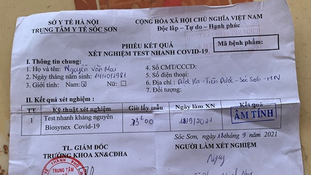 Lái xe luồng xanh tự sửa ngày trên phiếu xét nghiệm nhằm “thông chốt”