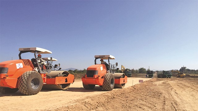 Bộ Giao thông Vận tải kiến nghị Thủ tướng gỡ khó về vật liệu cao tốc Bắc-Nam