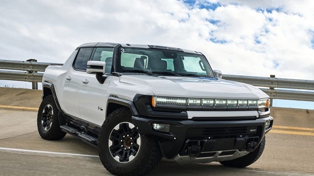 Hummer 2022 GMC phiên bản chạy điện với sức mạnh và công nghệ vượt trội