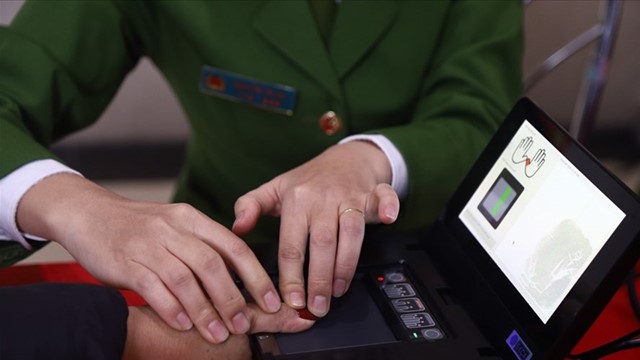 Công an Hà Nội tiếp tục cấp căn cước công dân gắn chíp 