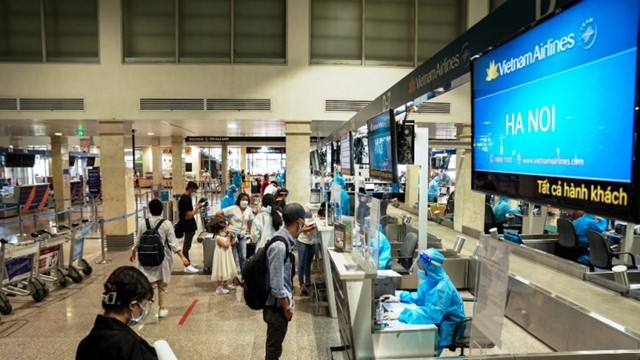 Hàng không Việt Nam từng bước mở cửa bầu trời