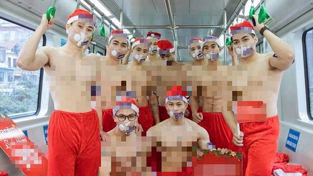 Nhóm thanh niên cởi trần gây phản cảm trên tàu Cát Linh-Hà Đông