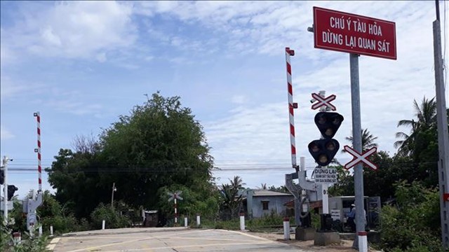 Bổ sung kinh phí để hoàn thành nâng cấp các đường ngang